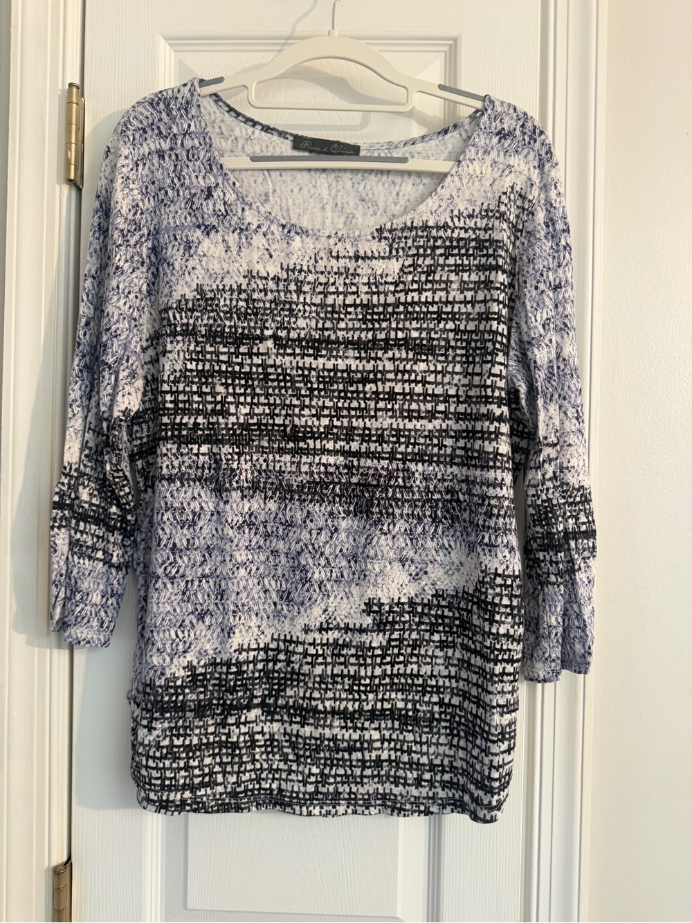 Rose & Olive Black and White Textured Scoop Neck Tunic